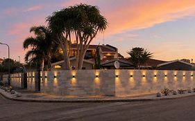 Royal Palms Guest House